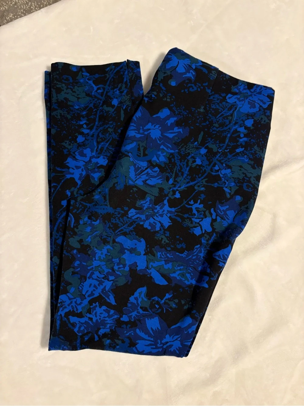 Chico's vibrant Blue Size 1.5 (Approx. US 10-12 / Medium-Large) stretch pants‎